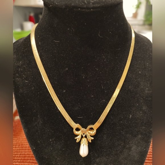 Gold Tone Bow Necklace by Luminess with faux pearl drop - Picture 7 of 7
